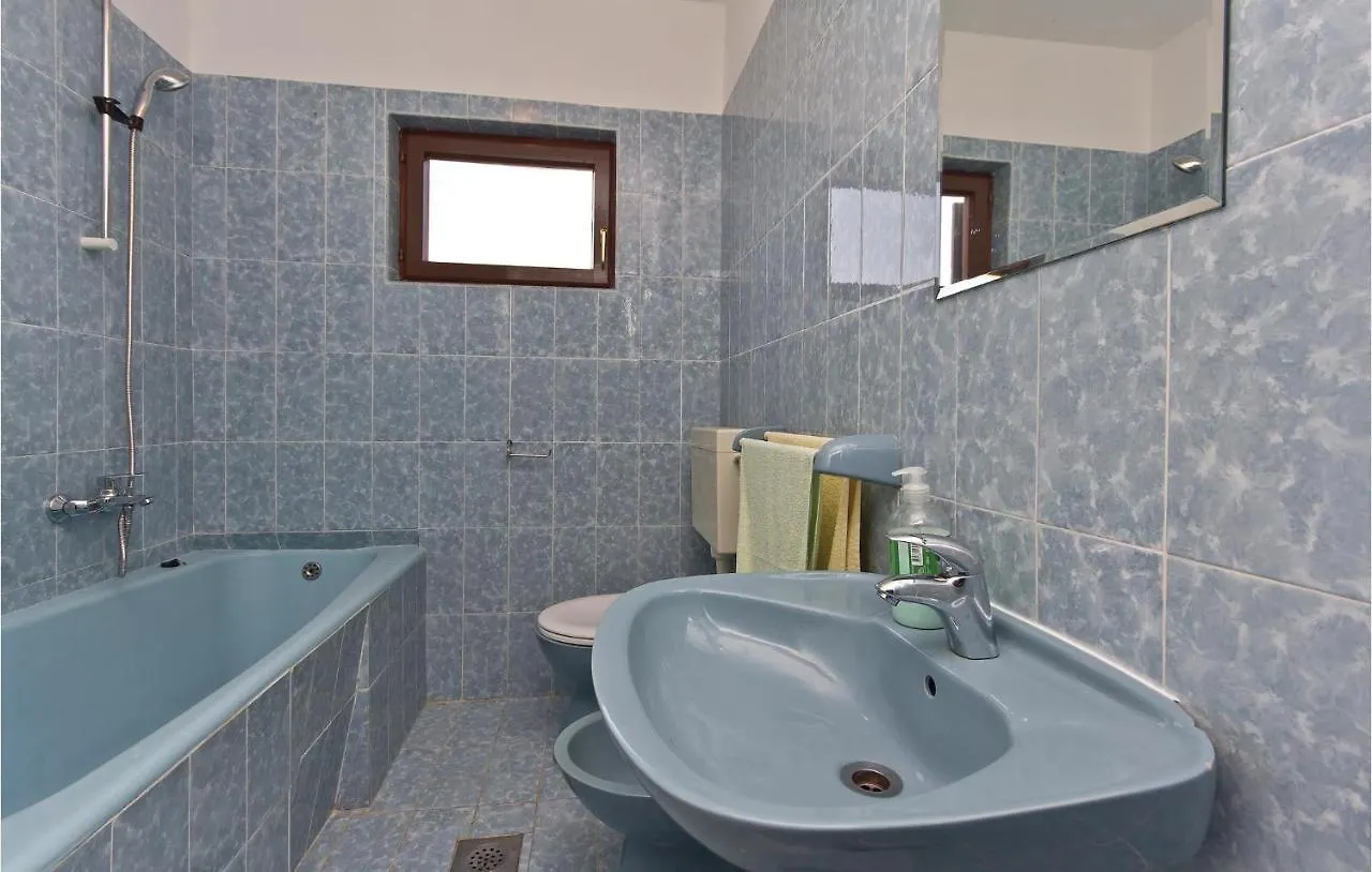 Stunning Home In Frkeci With Kitchen Barban Croatia