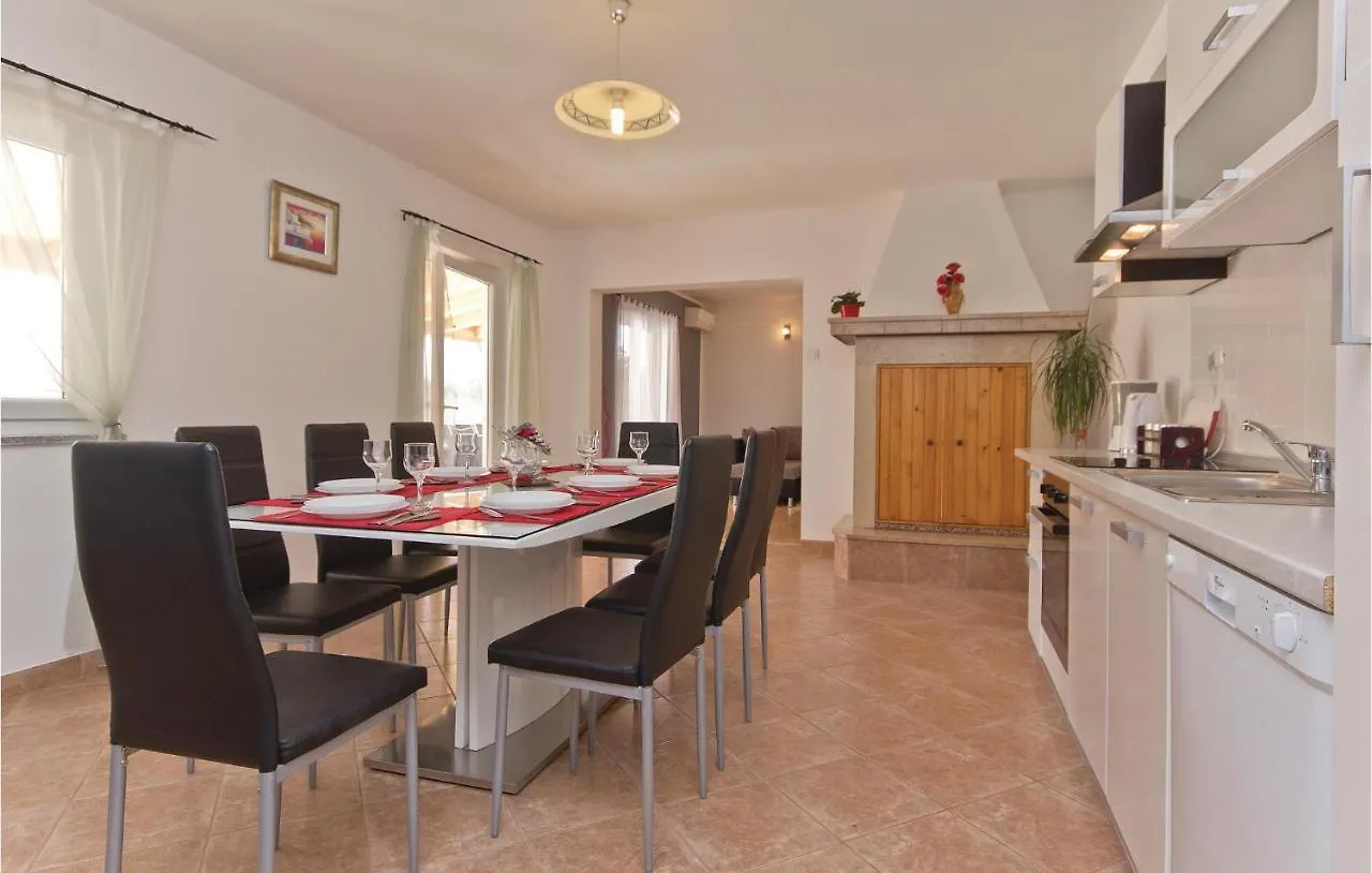 Stunning Home In Frkeci With Kitchen Barban 0*,  Croatia