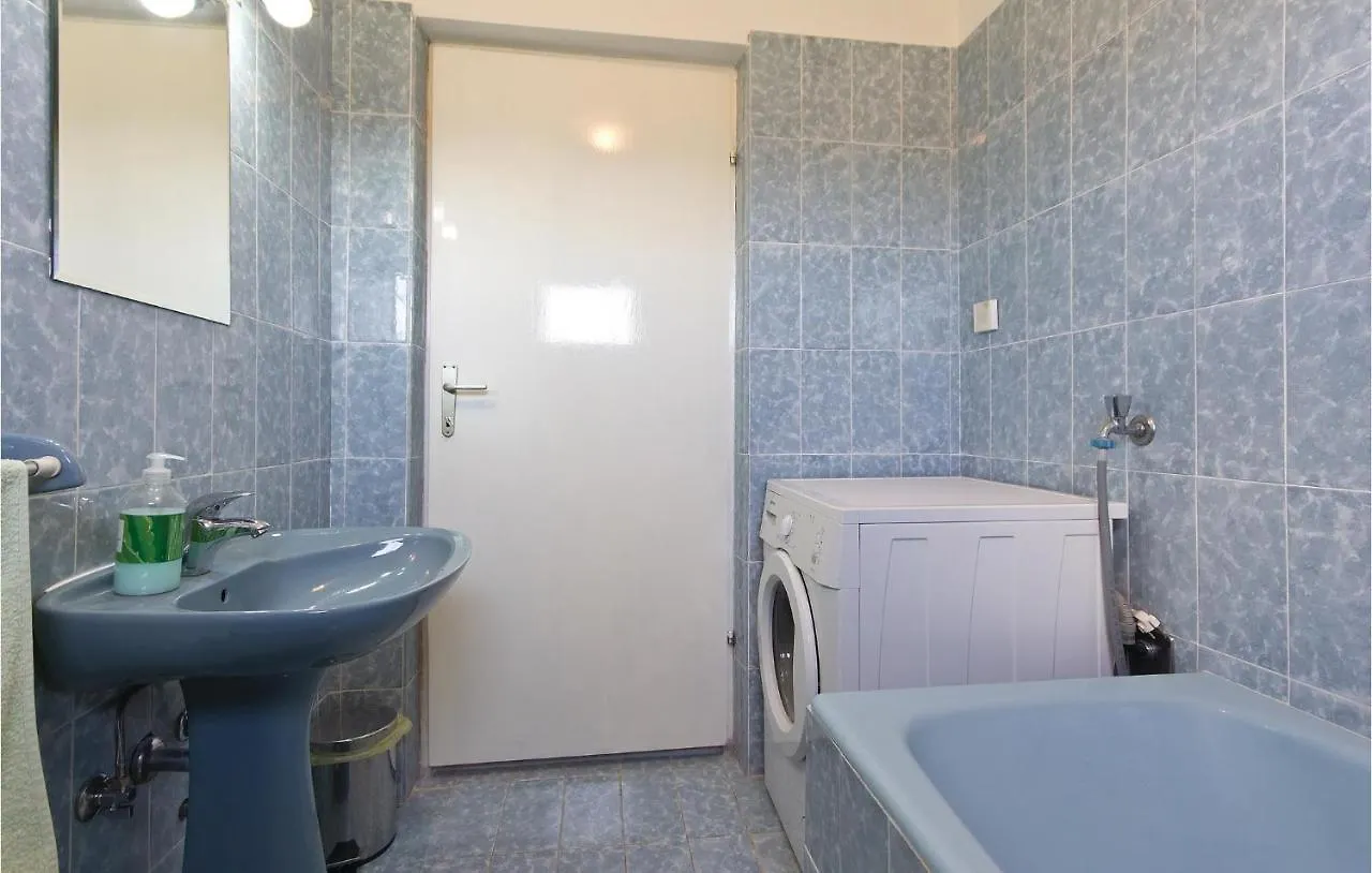 Stunning Home In Frkeci With Kitchen Barban