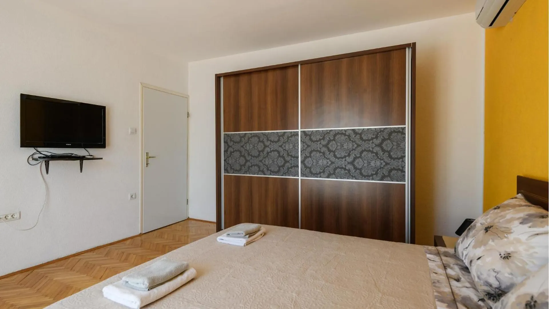 Holiday home Stunning Home In Frkeci With Kitchen Barban
