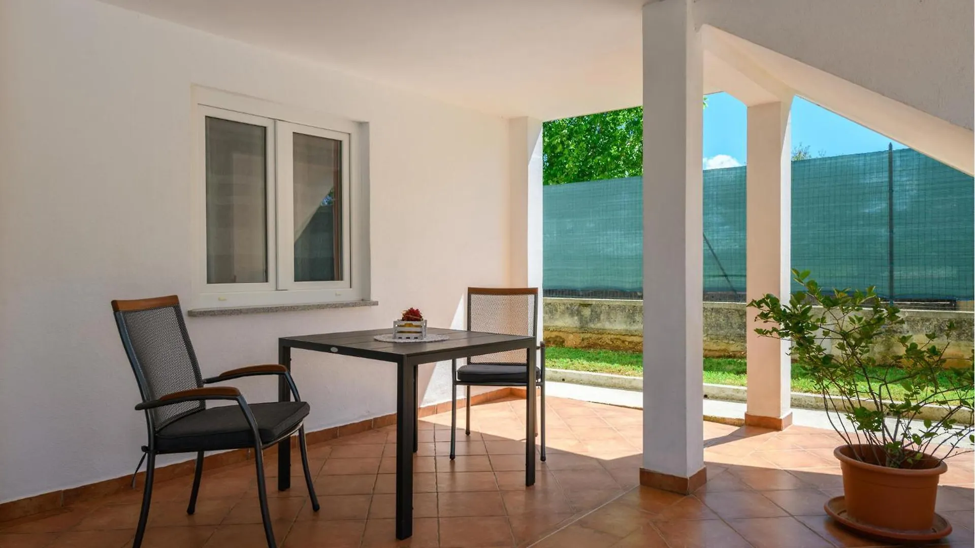 Stunning Home In Frkeci With Kitchen Barban Holiday home